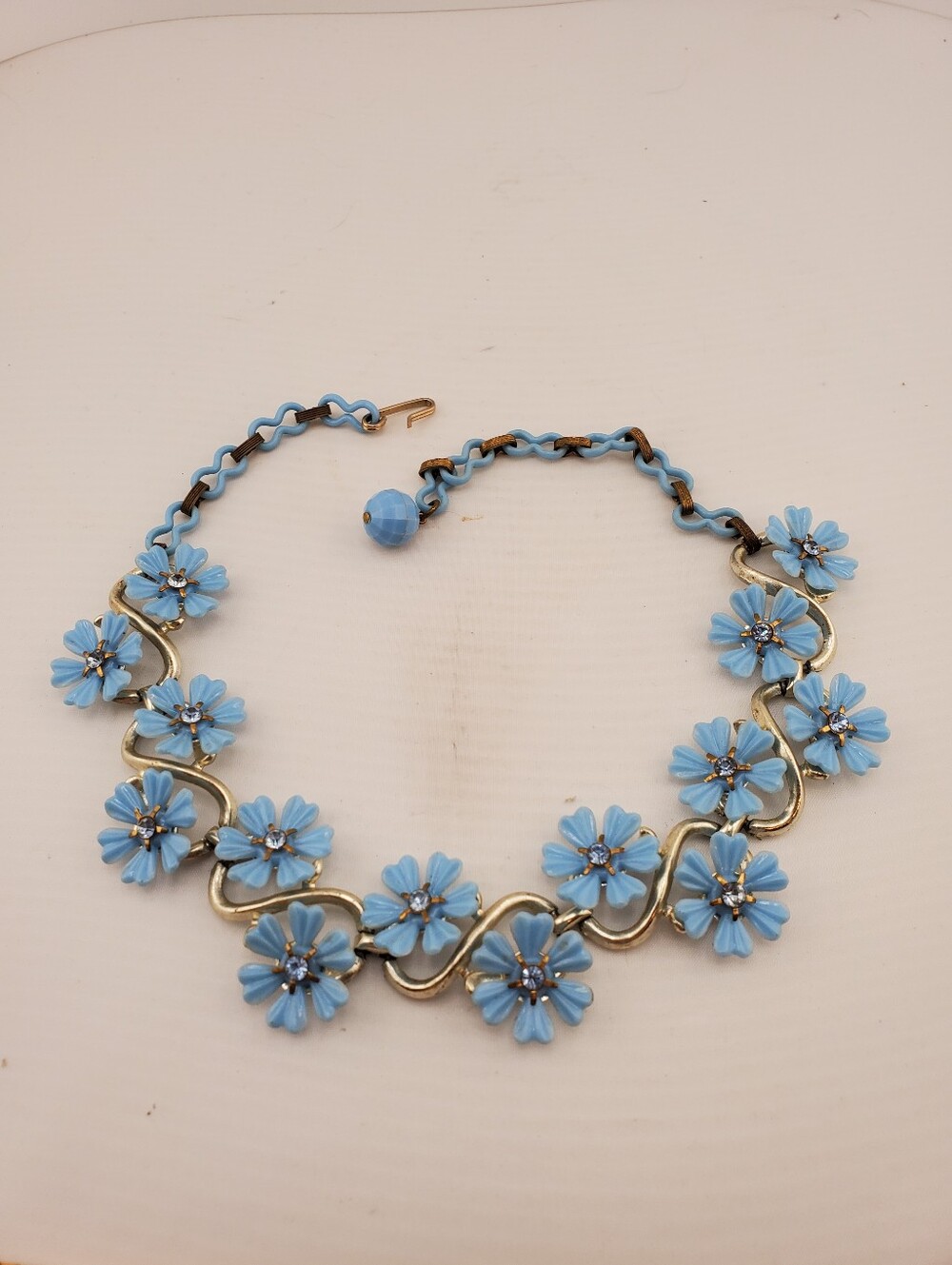 Vintage Thermoset Molded Necklace